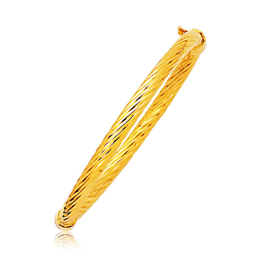14k Gold Polished Cable Motif Bangle (5.00 mm)