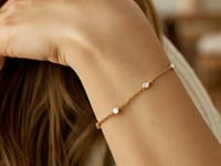 14k Gold 7-inch Bracelet w/Diamond Stations (3.30 mm)